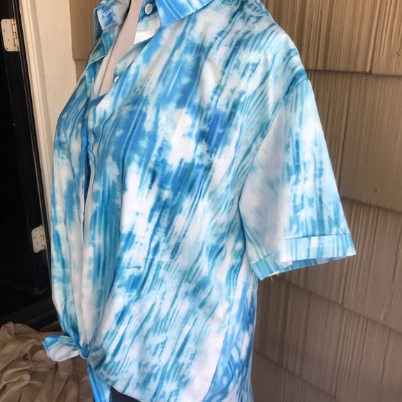 NWT C+D+M turq tiedye button up blouse - Picture 3 of 4